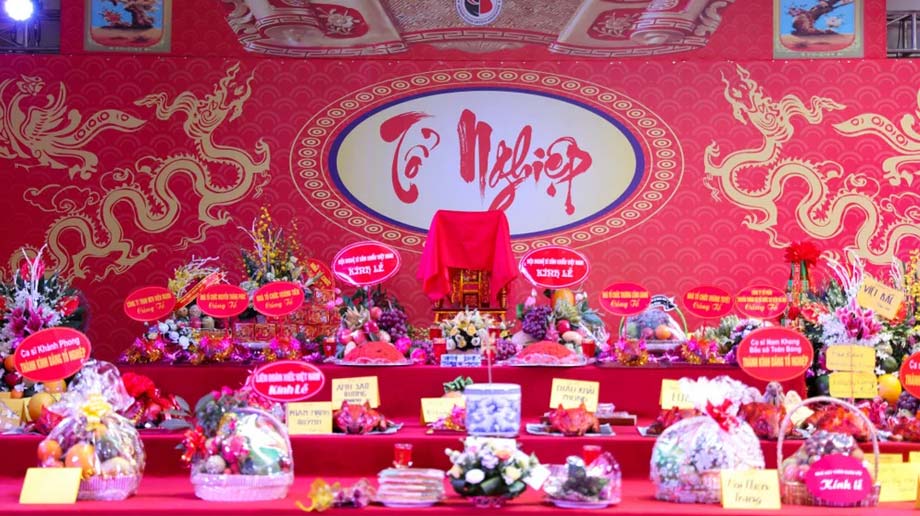 Hướng dẫn cúng tổ nghề sân khấu chi tiết nhất