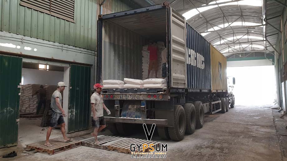 Nhập khẩu bột thạch cao theo container